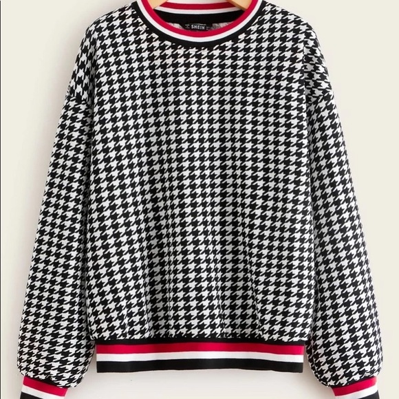 Tops - NEW Boutique! Houndstooth Printed Striped Pullover